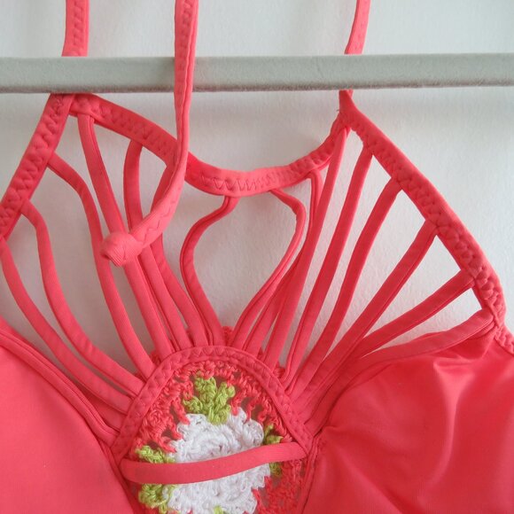 ISABELLA ROSE French Pastry Maui Fit Coral Melon Crochet Bikini Set - Sz S NWT - Picture 8 of 16